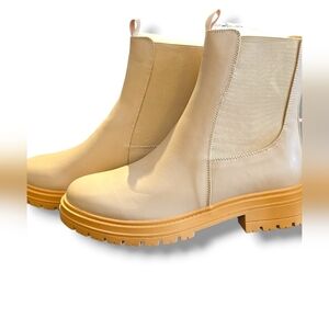 Pull on chelsea boots